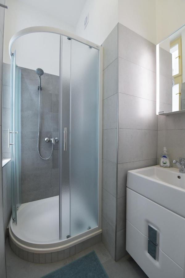 Duplex Apartment براغ المظهر الخارجي الصورة