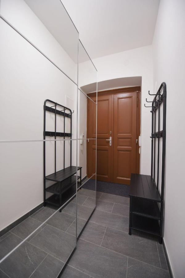 Duplex Apartment براغ المظهر الخارجي الصورة