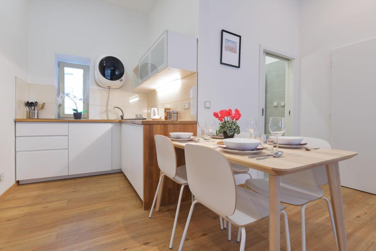 Duplex Apartment براغ المظهر الخارجي الصورة
