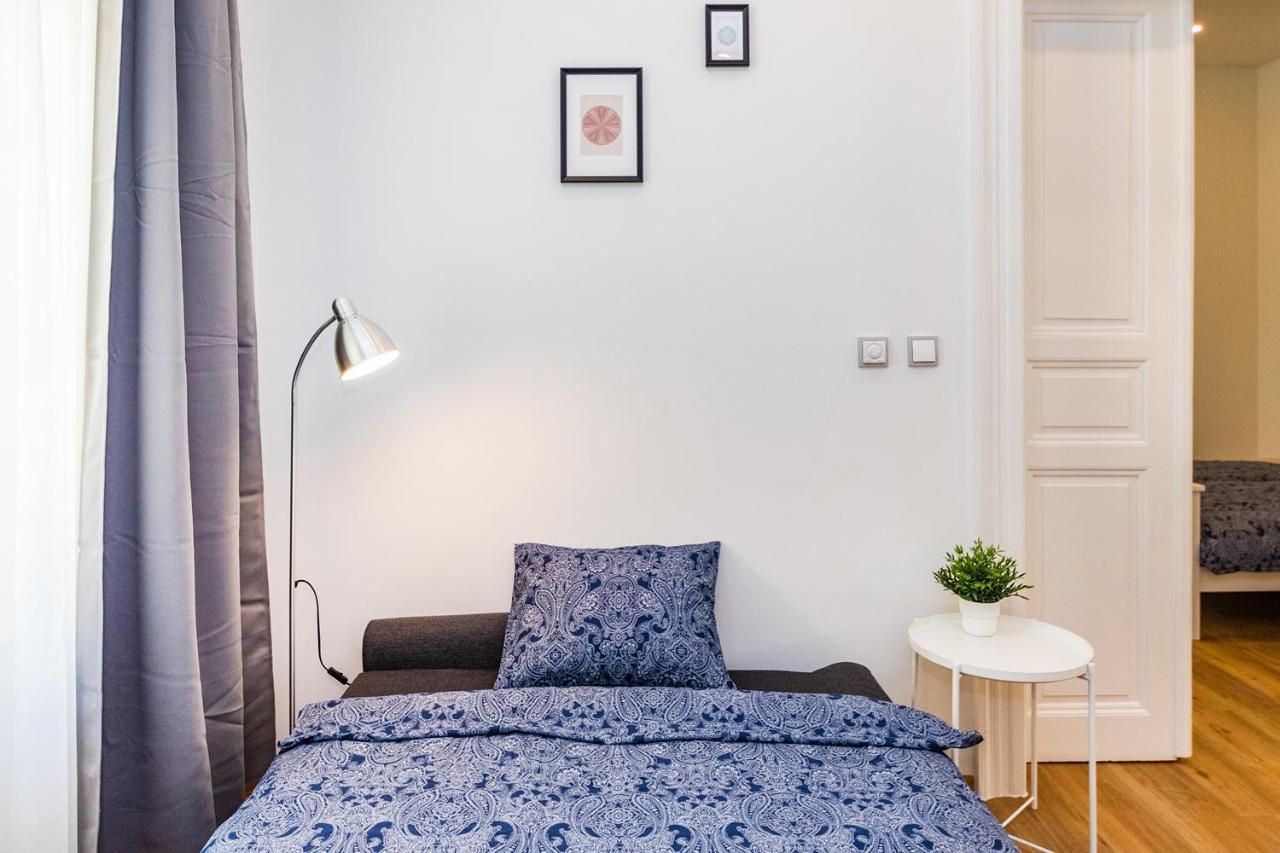 Duplex Apartment براغ المظهر الخارجي الصورة