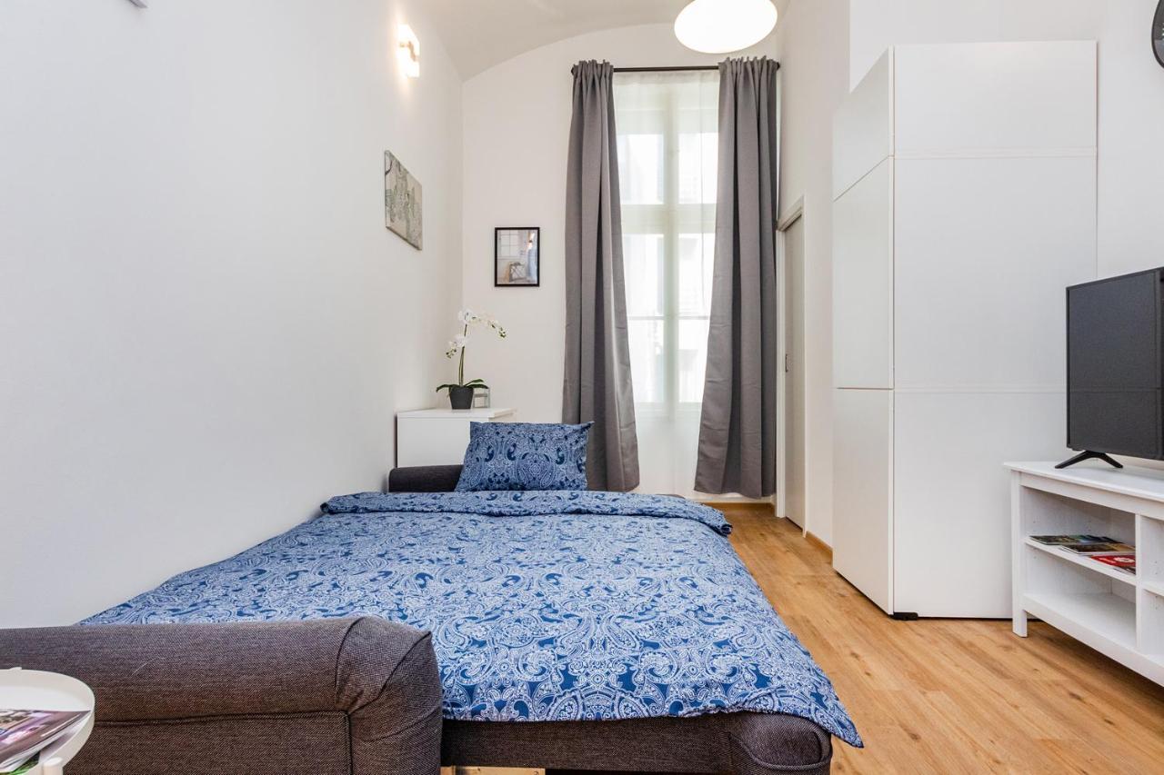 Duplex Apartment براغ المظهر الخارجي الصورة