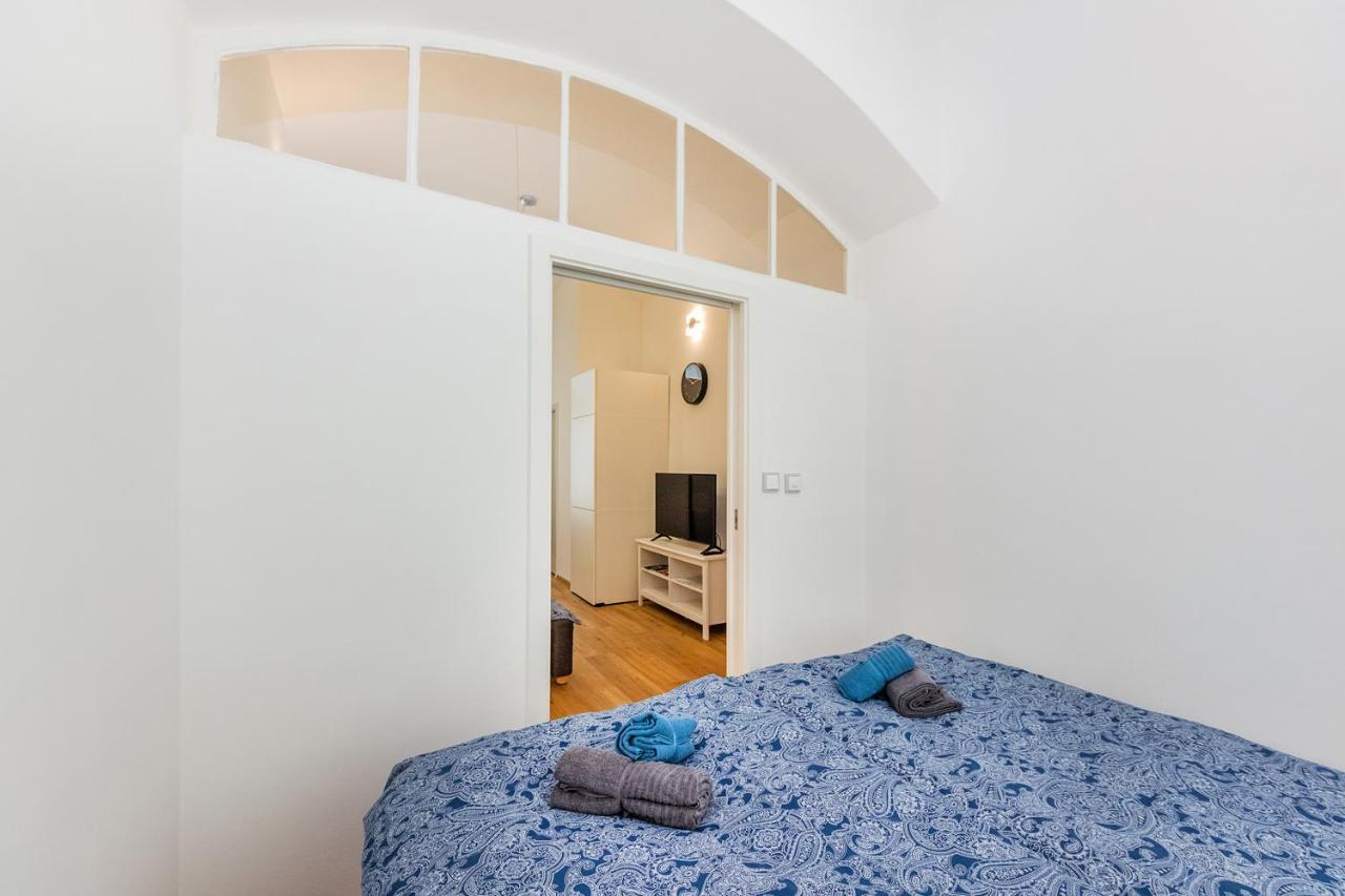 Duplex Apartment براغ المظهر الخارجي الصورة